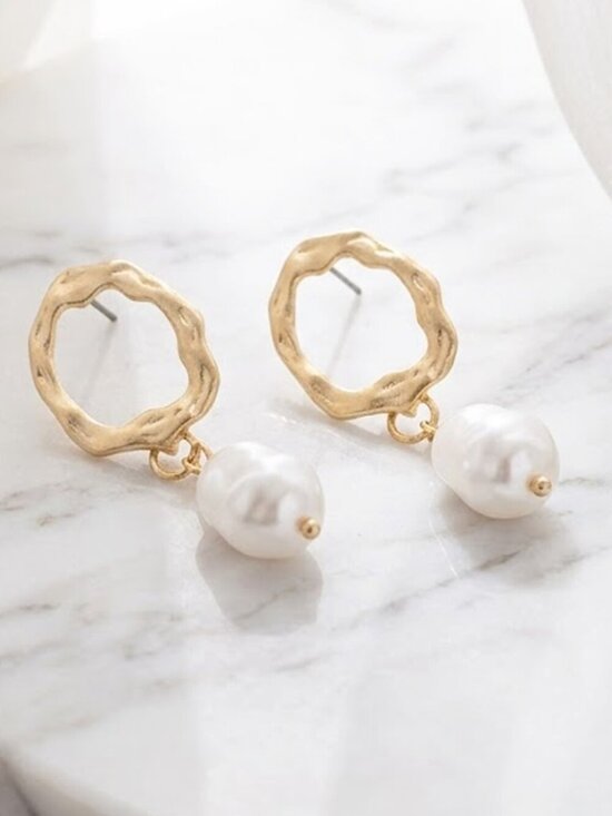 Elizabeth Besich Jewelry - Ladies Dangle Fashion Pearl Round Earrings